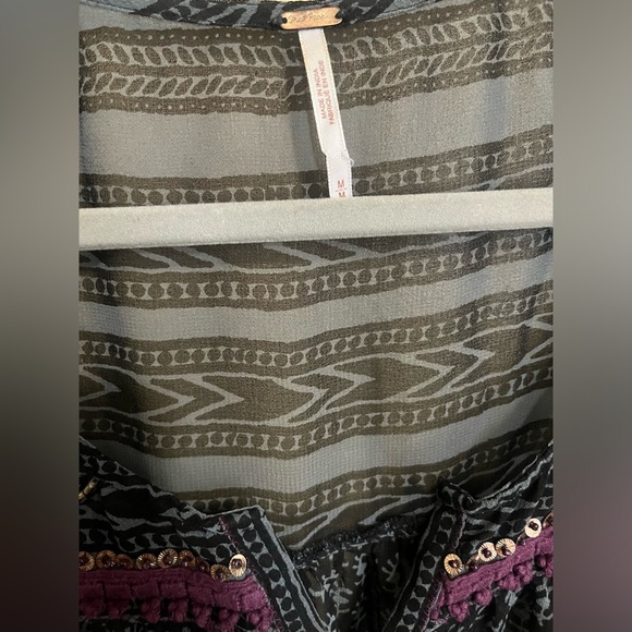 Free People Revolve Feather in The Wind Boho Semi Sheer Tunic Top Size Medium - Picture 4 of 4